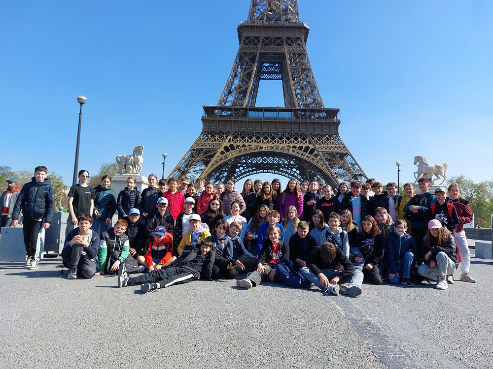 2024-2025 - St Affrique - Collège Jeanne d'Arc - Tour Eiffel